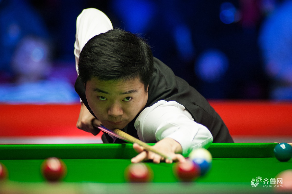 内外因素的 内外因素的